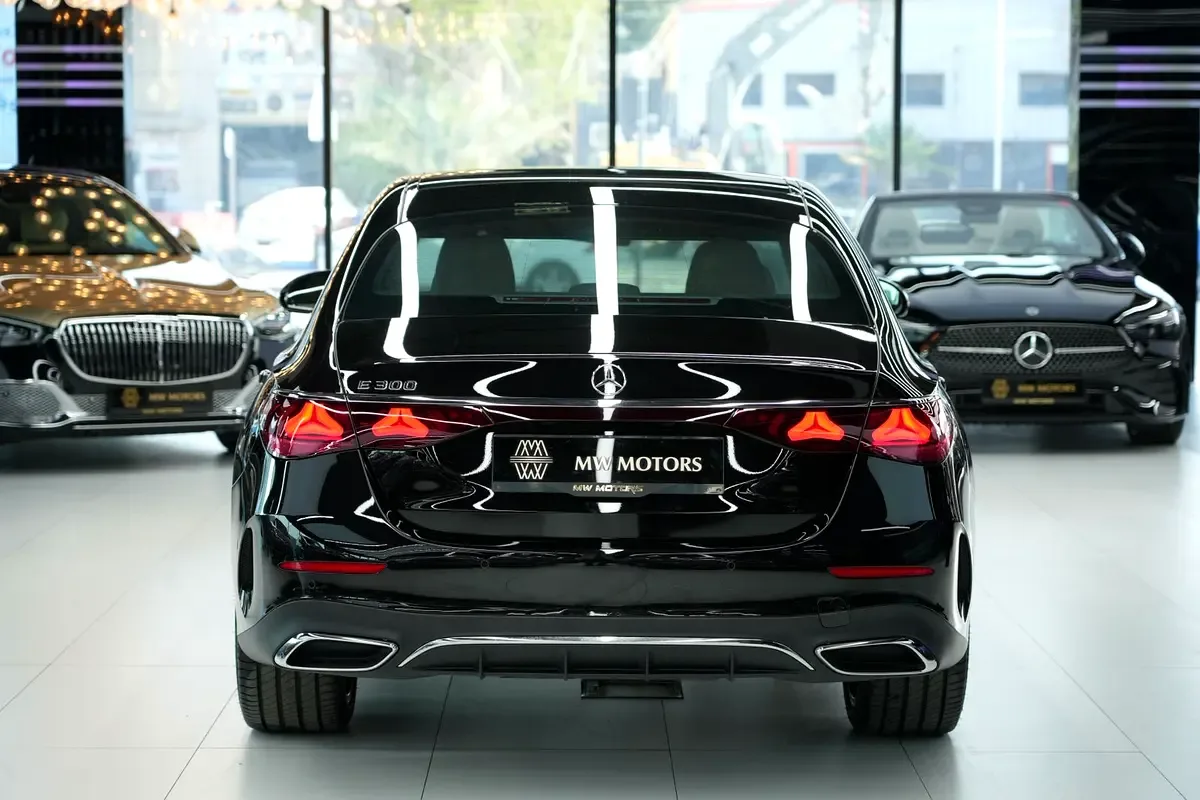 Mercedes-Benz E-Class 2.0 AT (255 hp) - 4