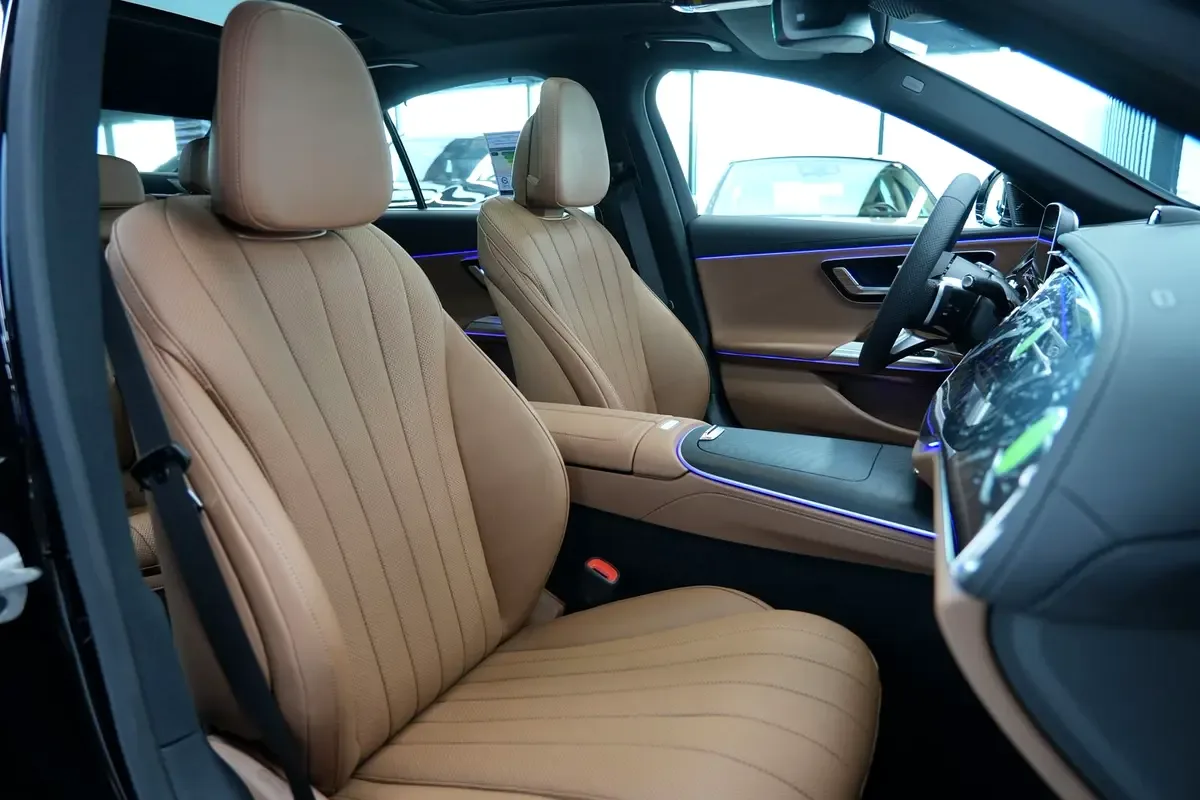 Mercedes-Benz E-Class 2.0 AT (255 hp) - 10