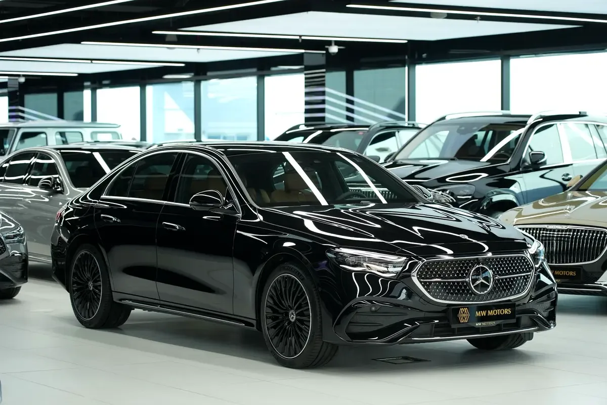Mercedes-Benz E-Class 2.0 AT (255 hp)