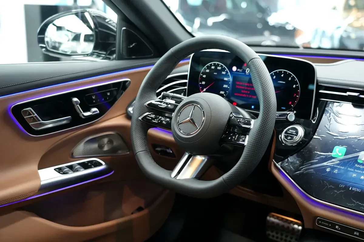 Mercedes-Benz E-Class 2.0 AT (255 حصان) - 8