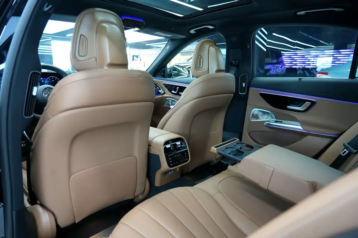 Mercedes-Benz E-Class 2.0 AT (255 حصان) - 16