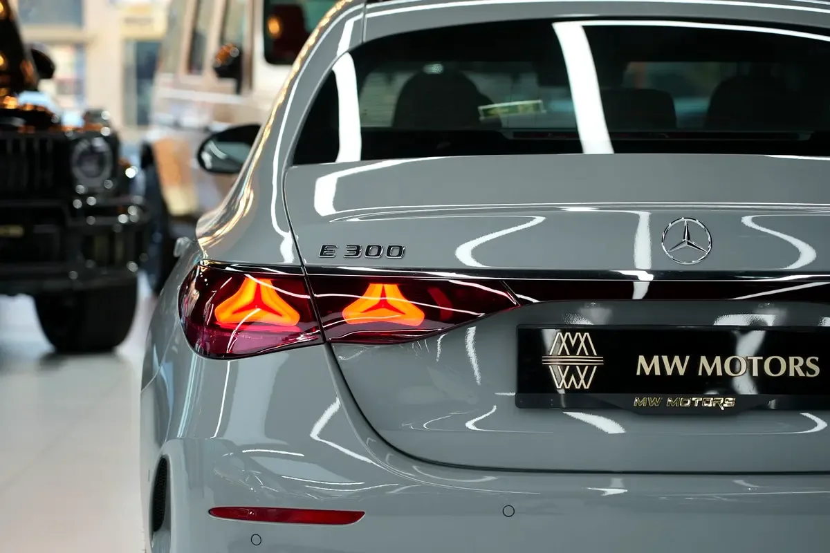 Mercedes-Benz E-Class 2.0 AT (255 hp) - 6