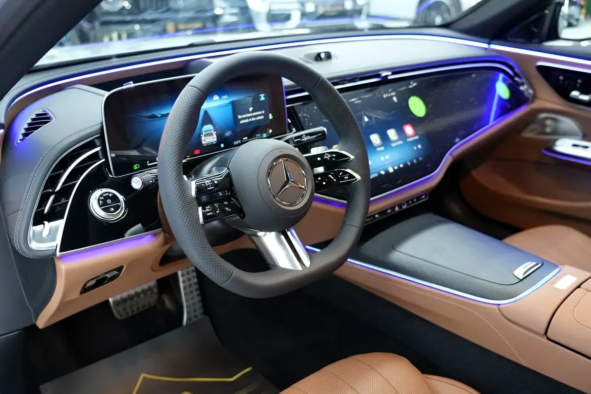 Mercedes-Benz E-Class 2.0 AT (255 hp) - 10