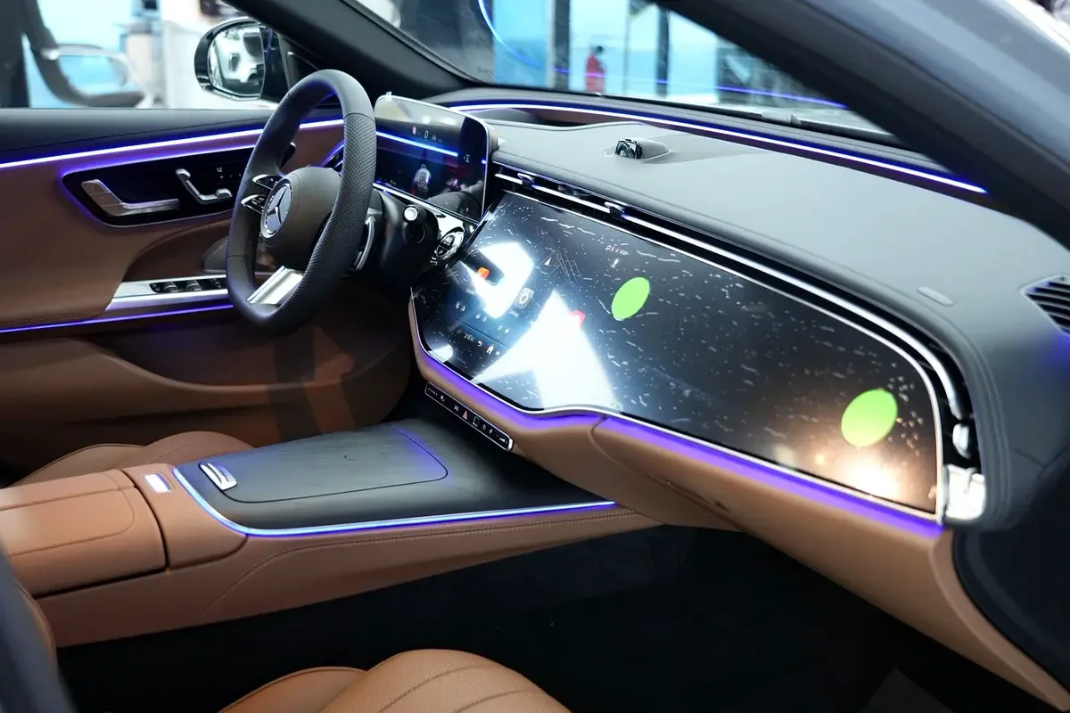 Mercedes-Benz E-Class 2.0 AT (255 hp) - 14