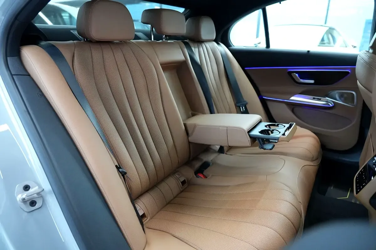 Mercedes-Benz E-Class 2.0 AT (255 hp) - 18