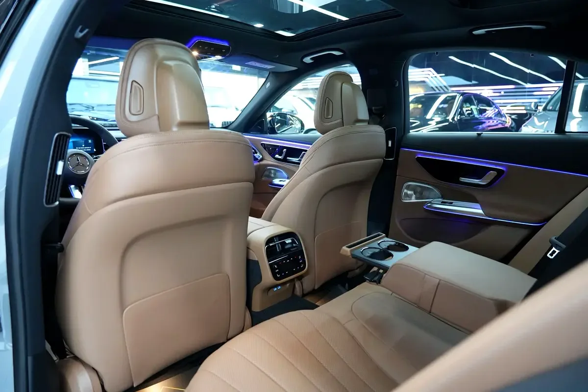 Mercedes-Benz E-Class 2.0 AT (255 hp) - 20