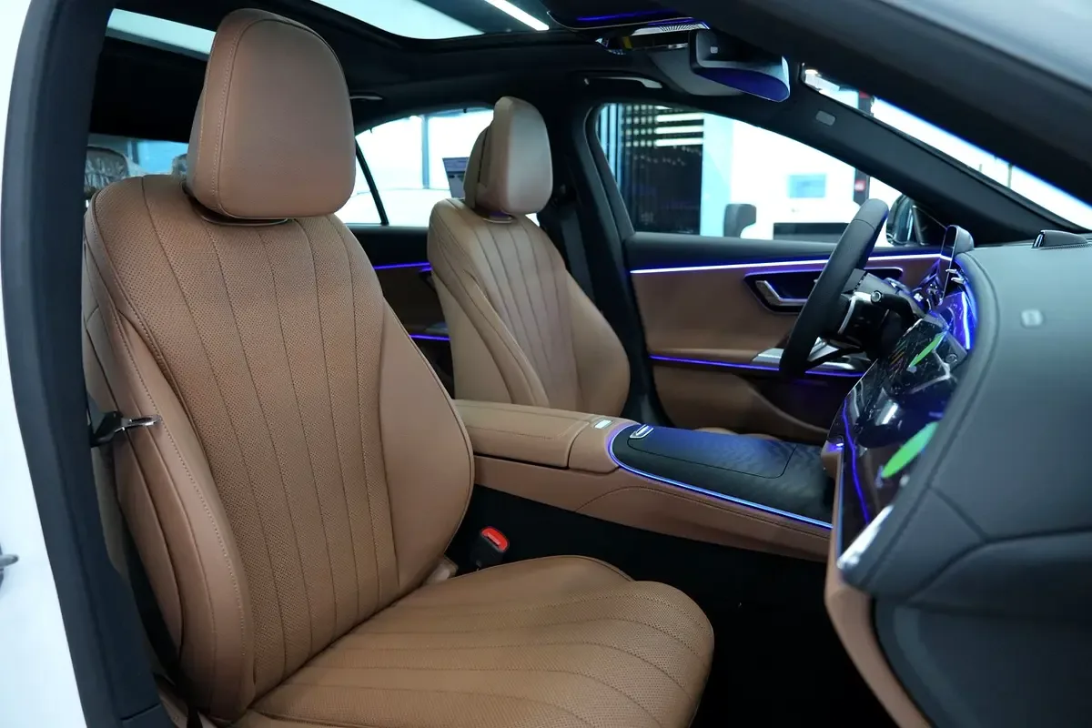 Mercedes-Benz E-Class 2.0 AT (255 hp) - 11