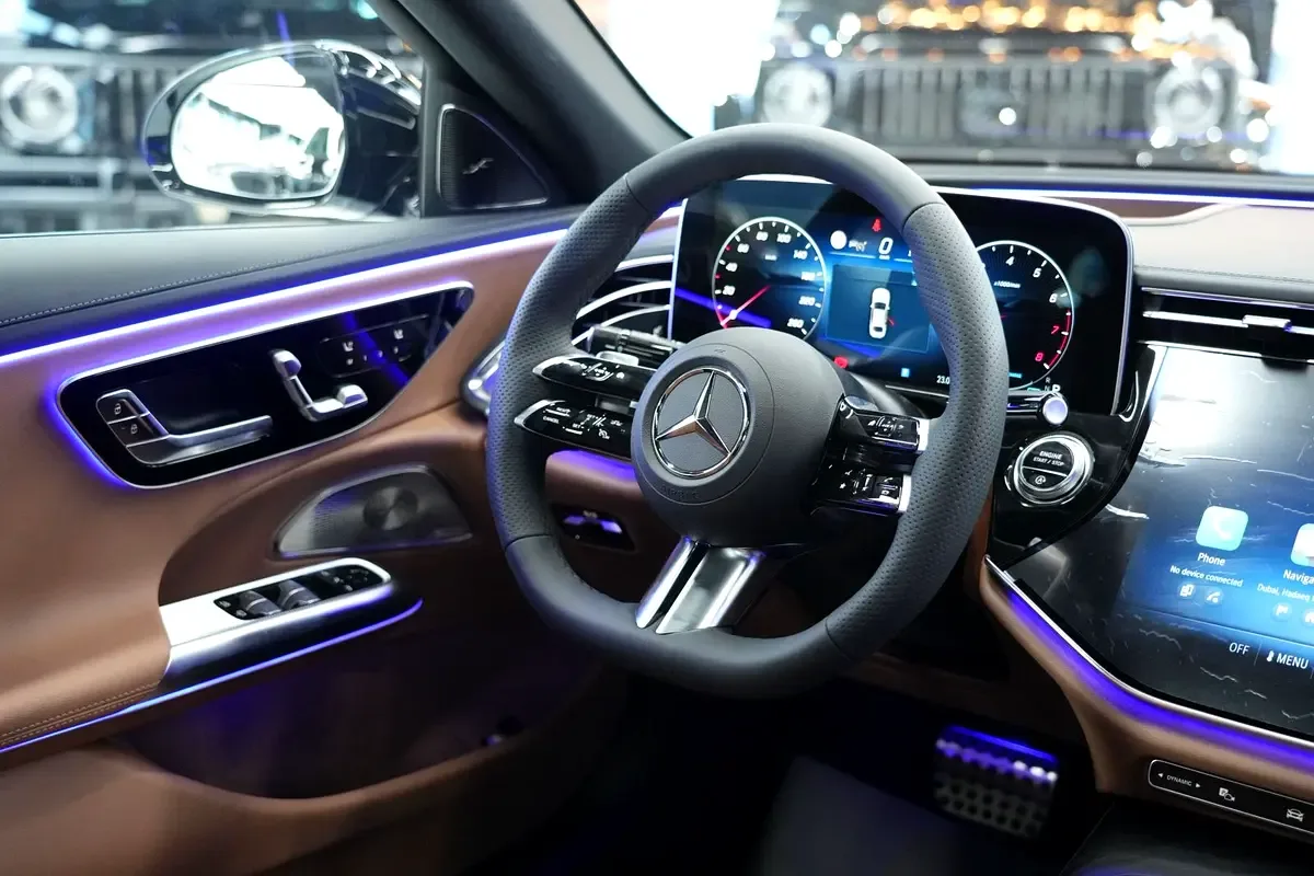 Mercedes-Benz E-Class 2.0 AT (255 hp) - 9