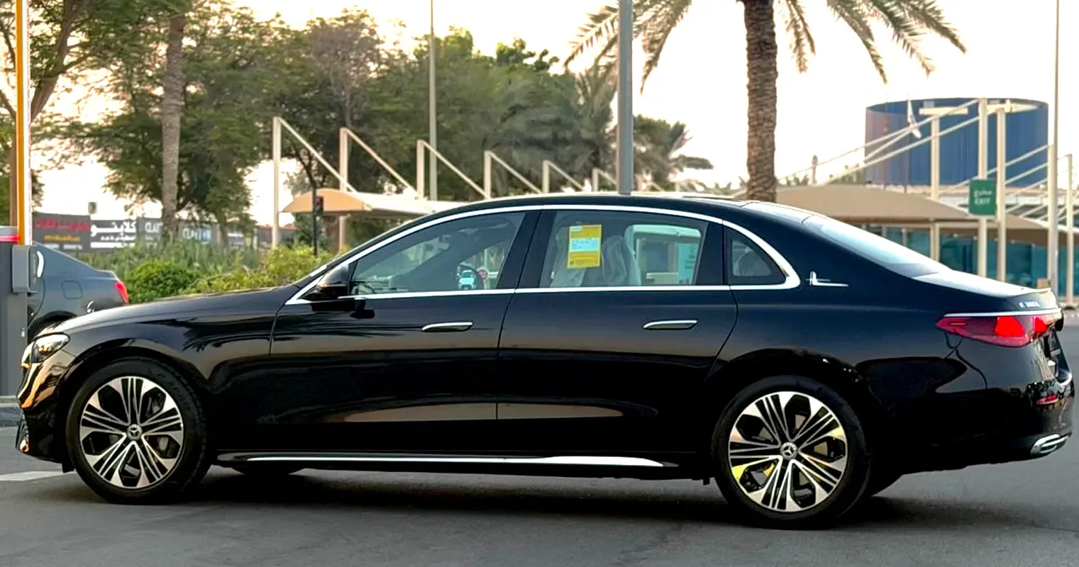 Mercedes-Benz E-Class 2.0 AT (255 حصان) - 9