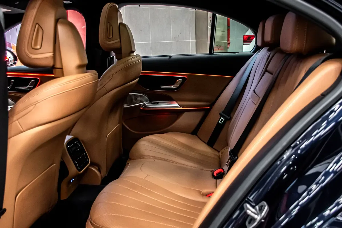 Mercedes-Benz E-Class 2.0 AT (255 حصان) - 15
