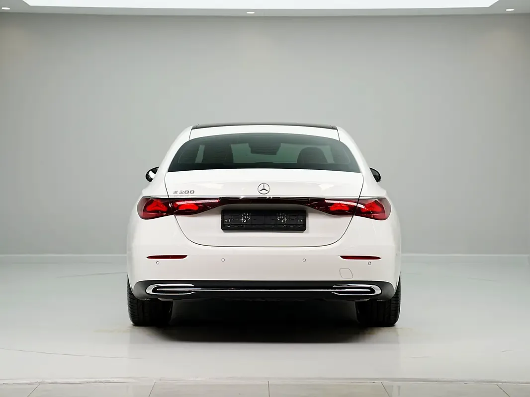 Mercedes-Benz E-Class 2.0 AT (255 حصان) - 4