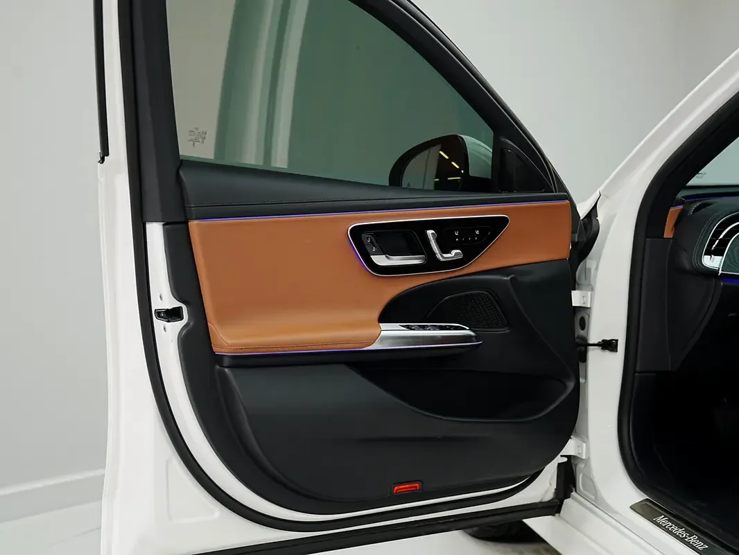 Mercedes-Benz E-Class 2.0 AT (255 حصان) - 11