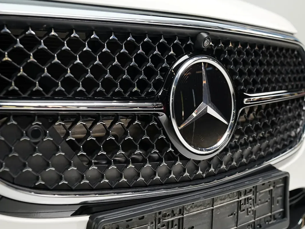 Mercedes-Benz E-Class 2.0 AT (255 حصان) - 18