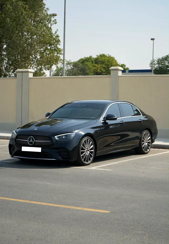Mercedes-Benz E-Class 2.0 AT (255 حصان)