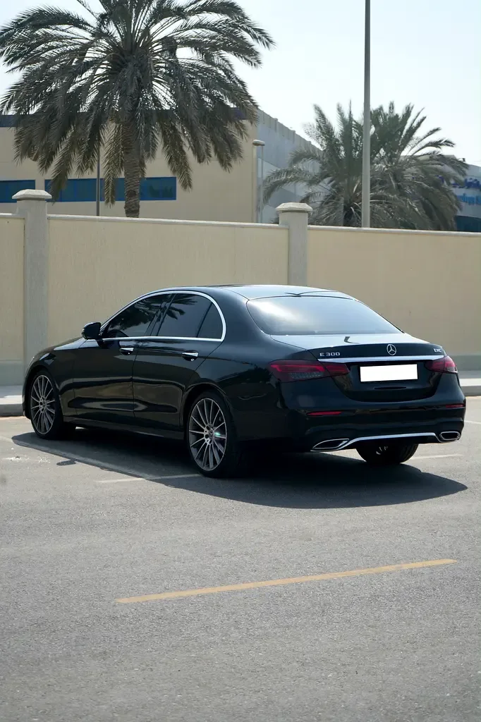 Mercedes-Benz E-Class 2.0 AT (255 حصان) - 4