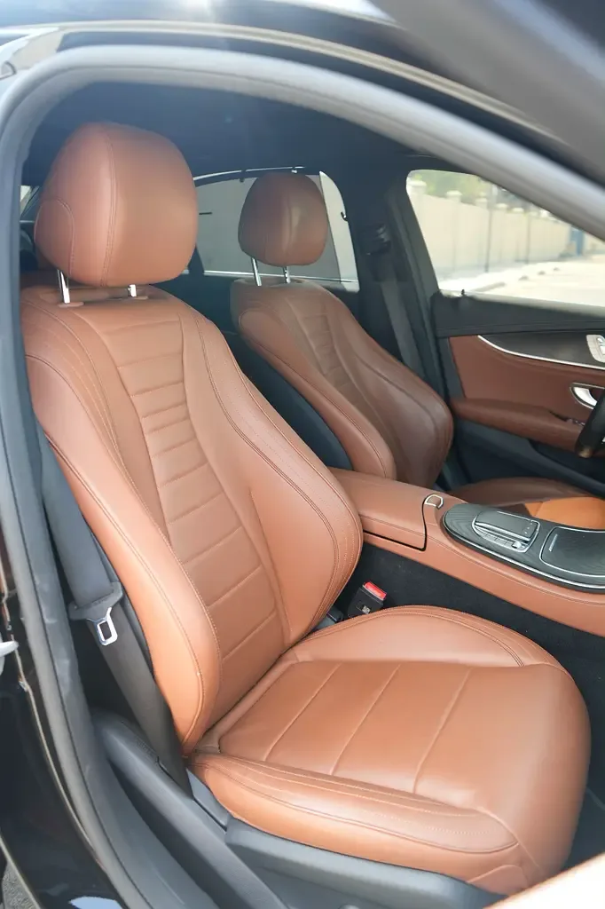 Mercedes-Benz E-Class 2.0 AT (255 حصان) - 9