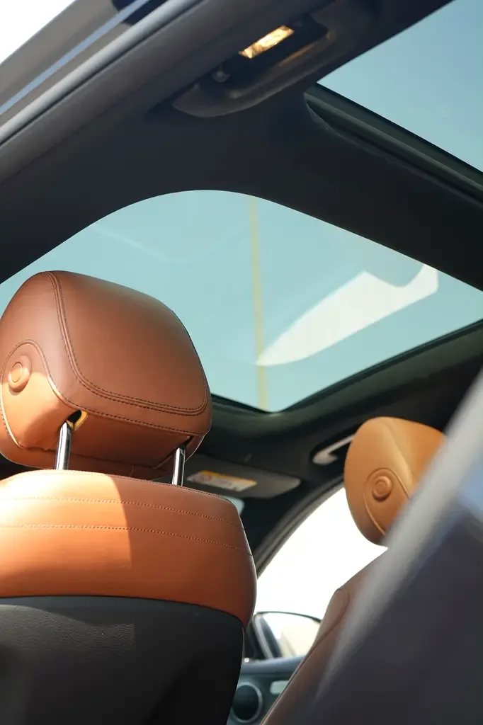 Mercedes-Benz E-Class 2.0 AT (255 حصان) - 10