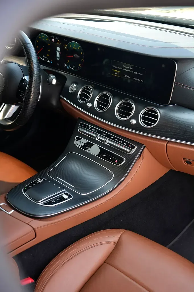Mercedes-Benz E-Class 2.0 AT (255 حصان) - 15