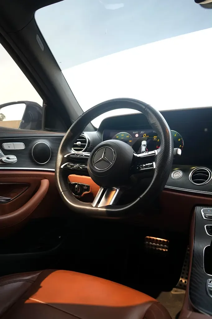 Mercedes-Benz E-Class 2.0 AT (255 حصان) - 16