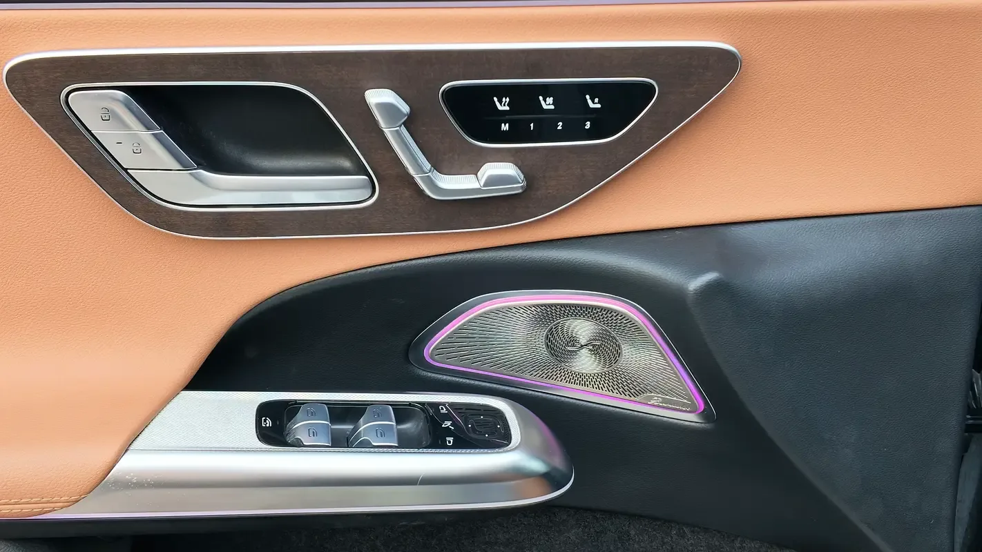 Mercedes-Benz E-Class 2.0 AT (255 حصان) - 14