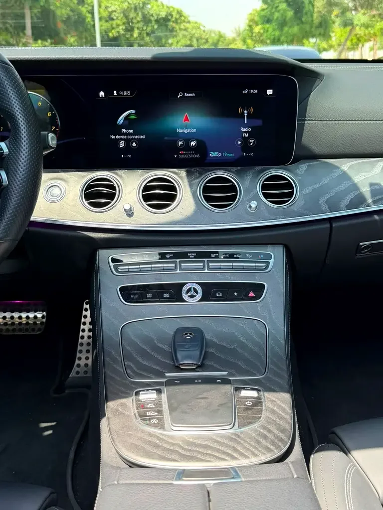 Mercedes-Benz E-Class 2.0 AT (258 hp) - 9