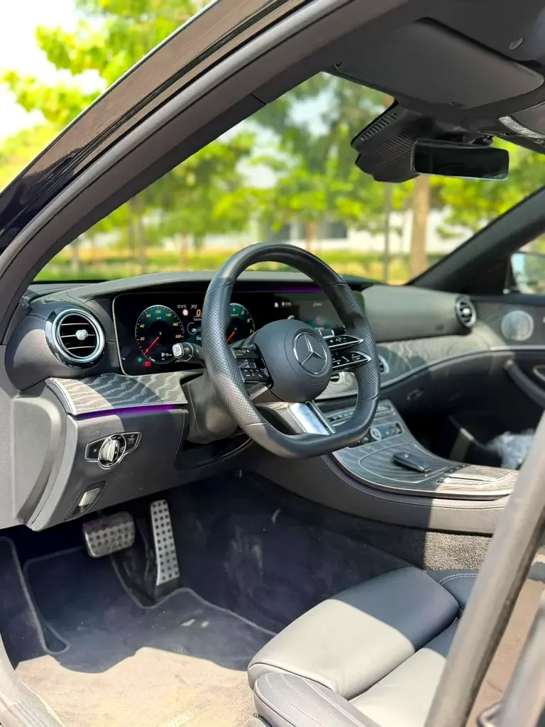 Mercedes-Benz E-Class 2.0 AT (258 hp) - 11