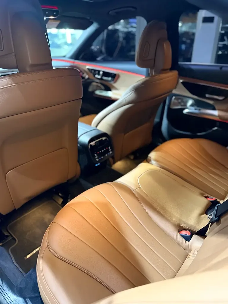 Mercedes-Benz E-Class 2.0 AT 4WD (255 حصان) - 7
