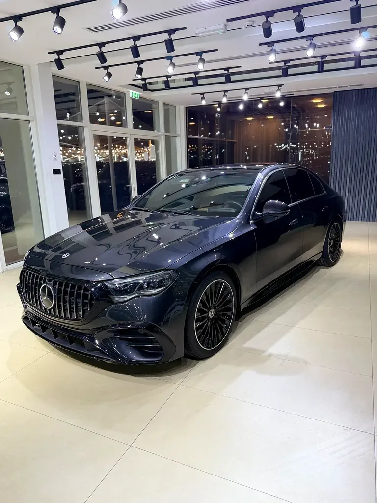 Mercedes-Benz E-Class 2.0 AT 4WD (255 حصان) - 12