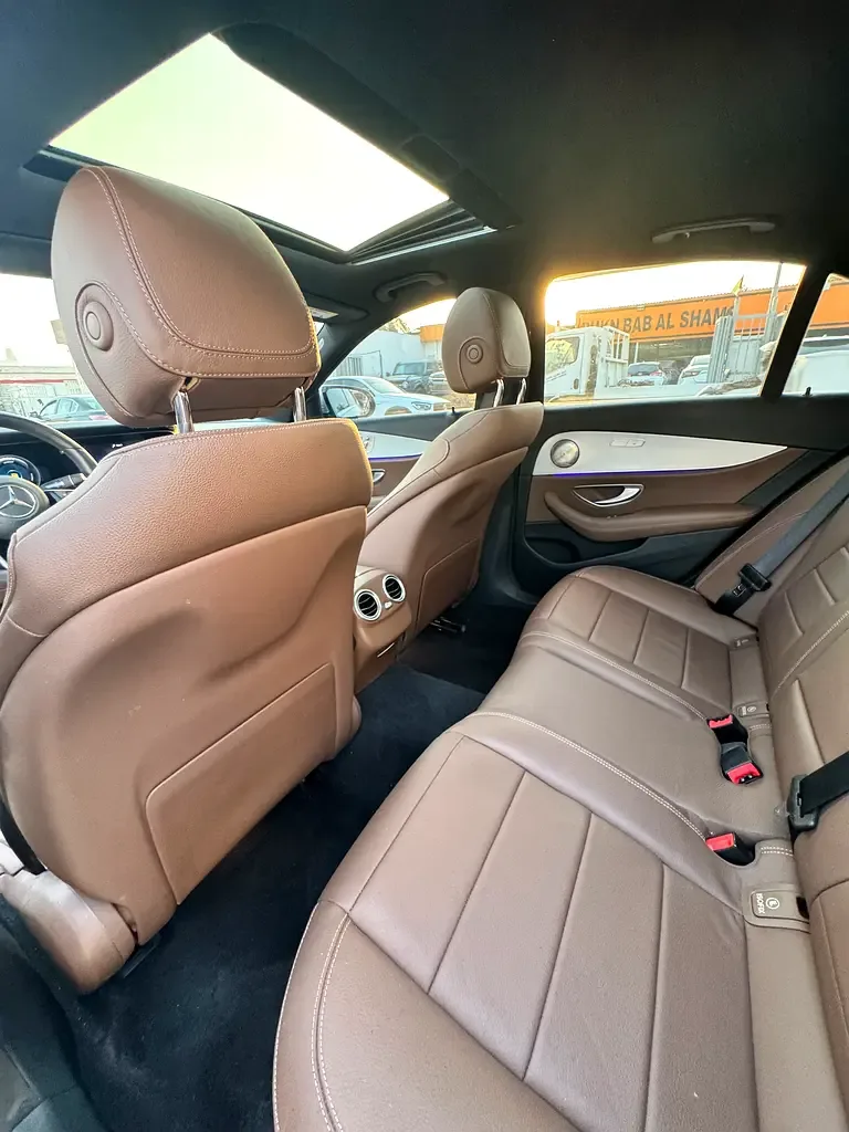 Mercedes-Benz E-Class 2.0 AT RWD (150 hp) - 11