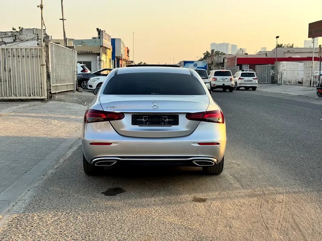 Mercedes-Benz E-Class 2.0 AT RWD (150 hp) - 17