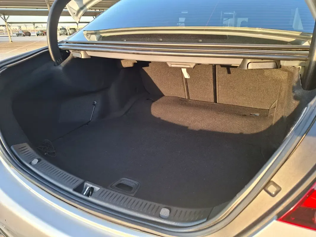 Mercedes-Benz E-Class 2.0 AT RWD (150 hp) - 15