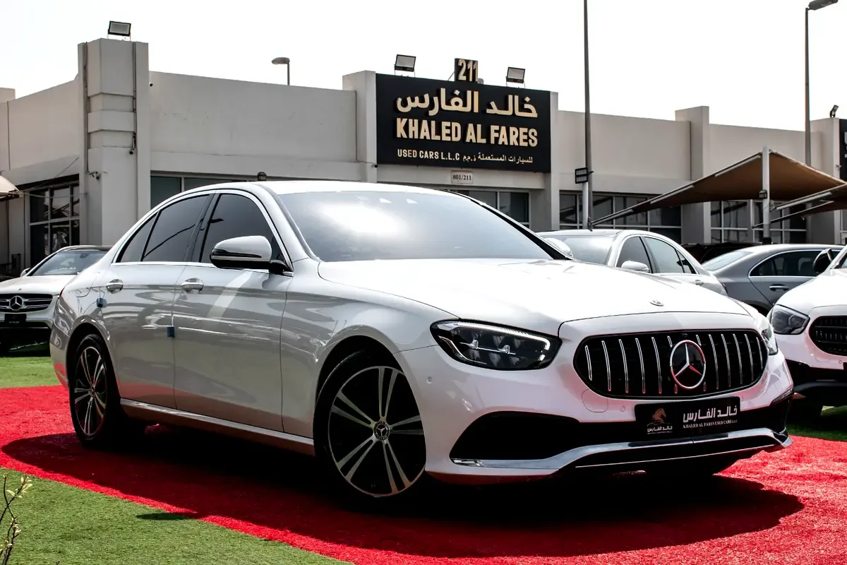 Mercedes-Benz E-Class 2.0 AT RWD (150 حصان) - 2