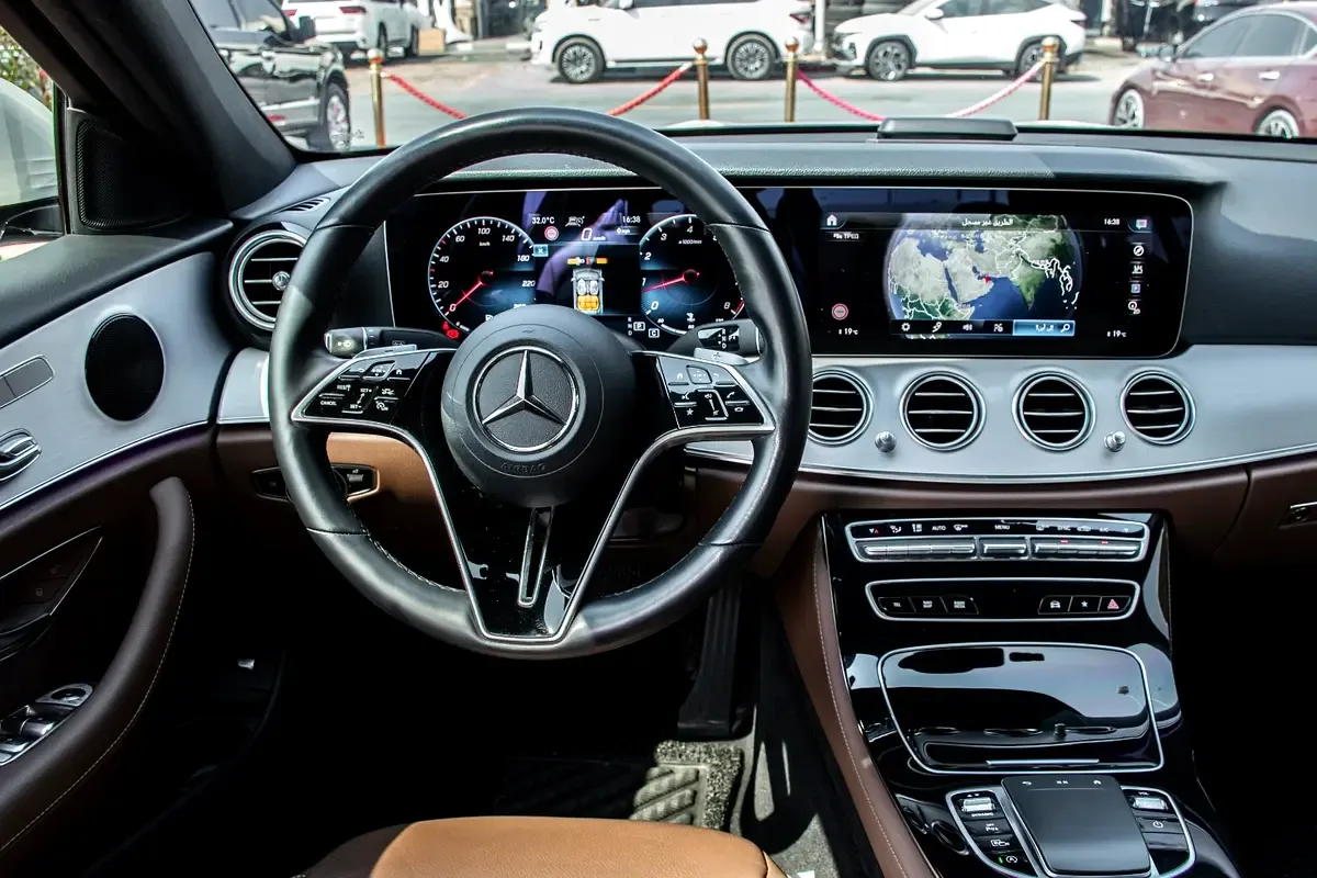 Mercedes-Benz E-Class 2.0 AT RWD (150 حصان) - 8