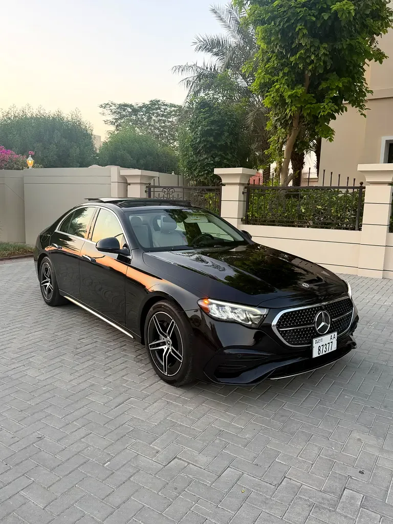 Mercedes-Benz E-Class 2.0 AT RWD (258 حصان)