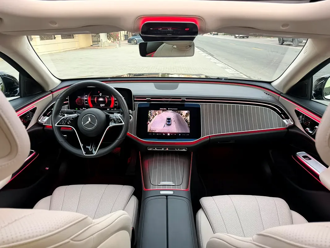 Mercedes-Benz E-Class 2.0 AT RWD (258 حصان) - 16