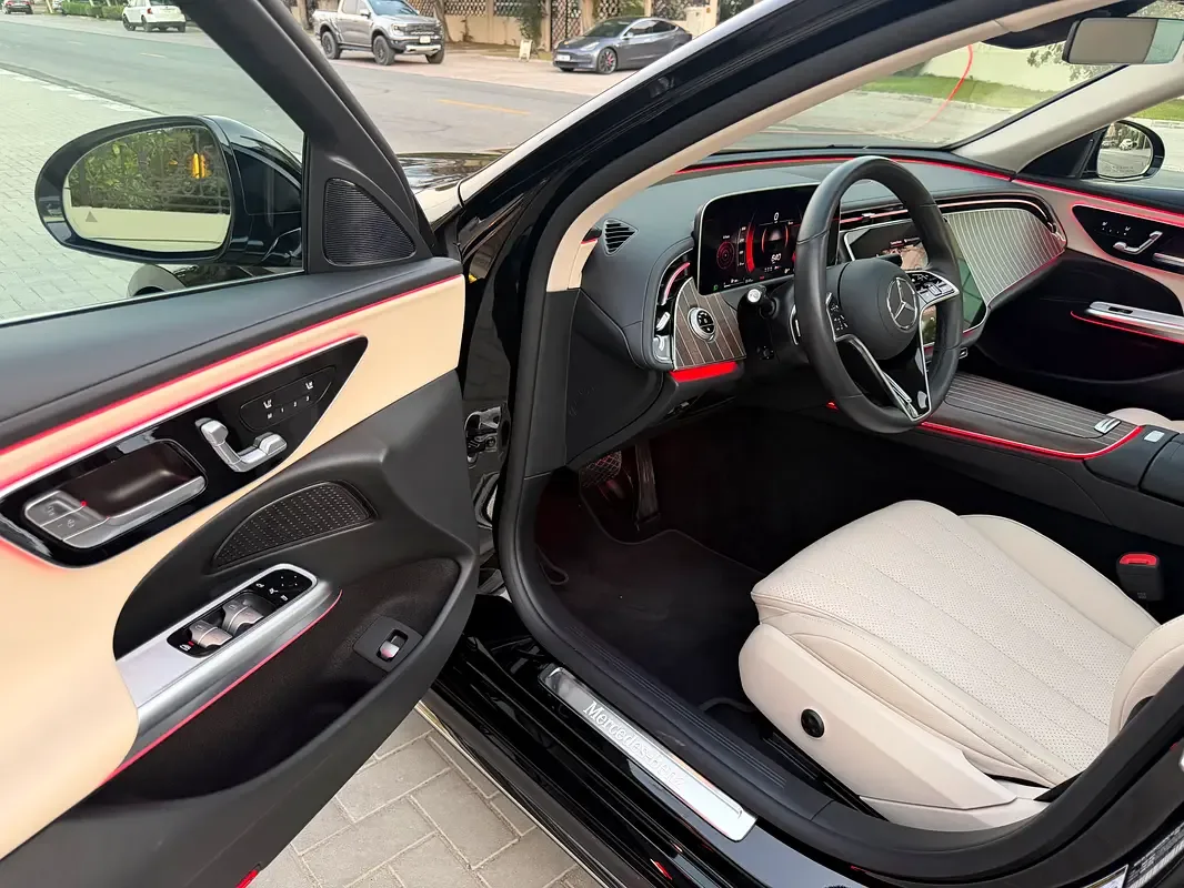Mercedes-Benz E-Class 2.0 AT RWD (258 حصان) - 18