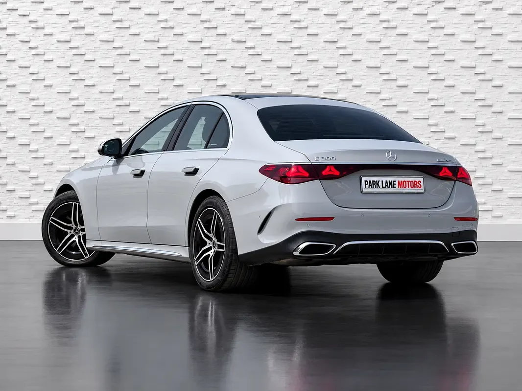 Mercedes-Benz E-Class 2.0 AT RWD (258 حصان) - 3