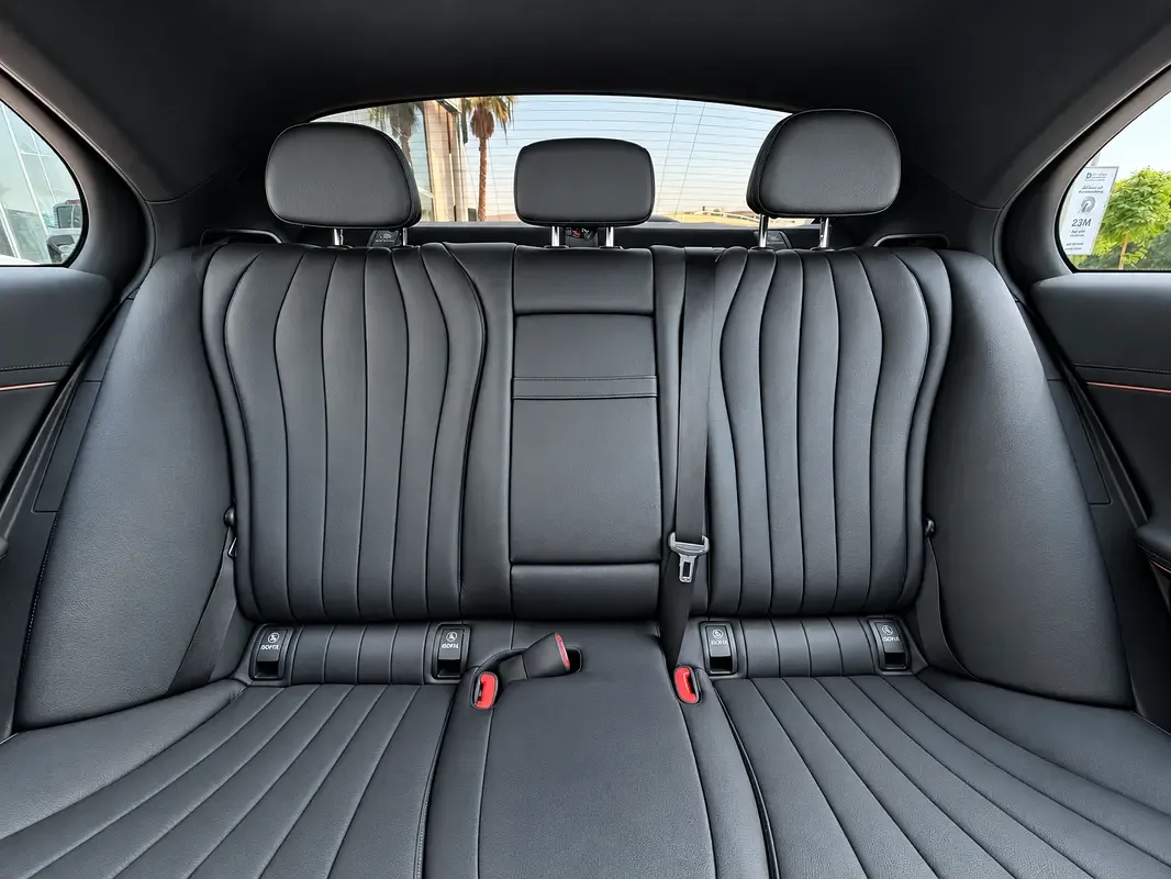 Mercedes-Benz E-Class 2.0 AT RWD (258 حصان) - 19