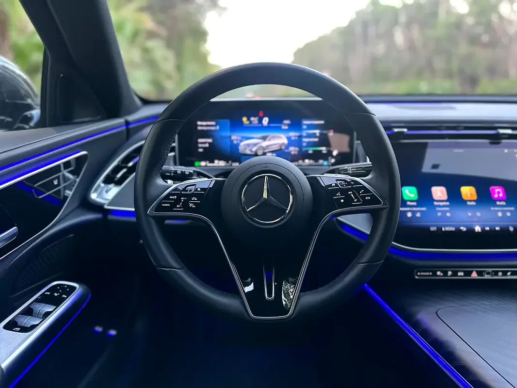 Mercedes-Benz E-Class 2.0 AT RWD (313 حصان) - 17