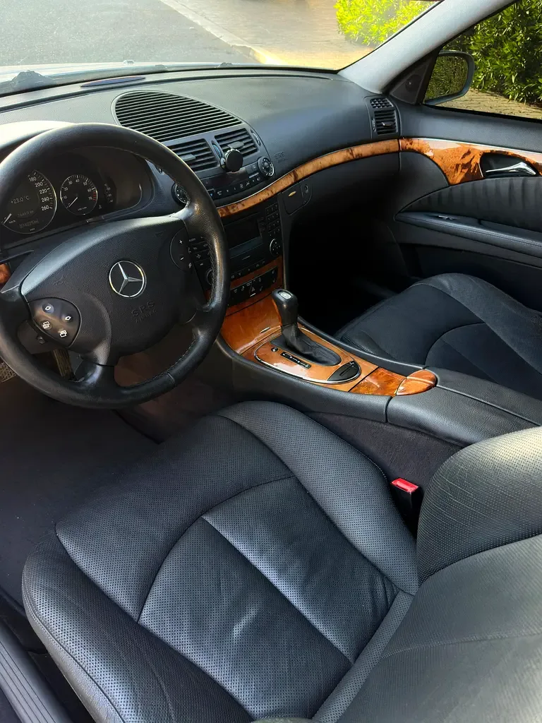 Mercedes-Benz E-Class 320 5G-Tronic (224 hp) - 11