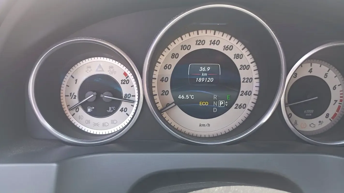 Mercedes-Benz E-Class E 200 7G-Tronic Plus (184 hp) - 13