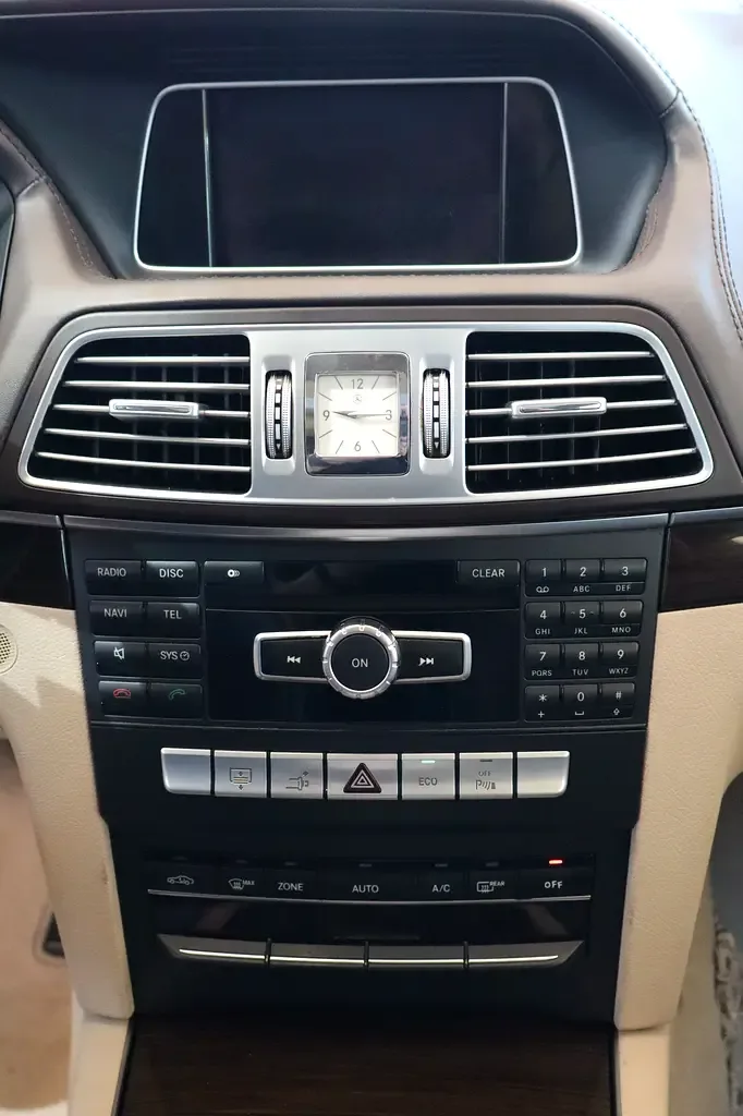 Mercedes-Benz E-Class E 200 7G-Tronic Plus (184 hp) - 10