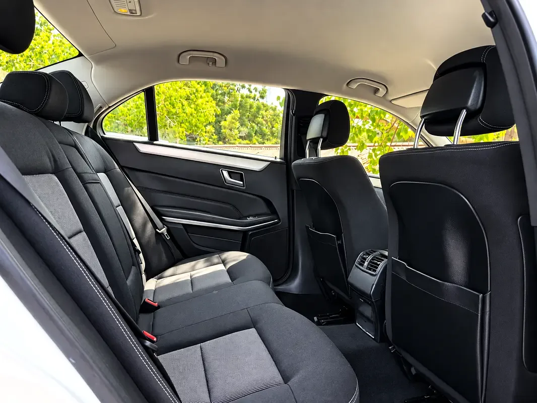 Mercedes-Benz E-Class E 200 7G-Tronic Plus (184 حصان) - 6