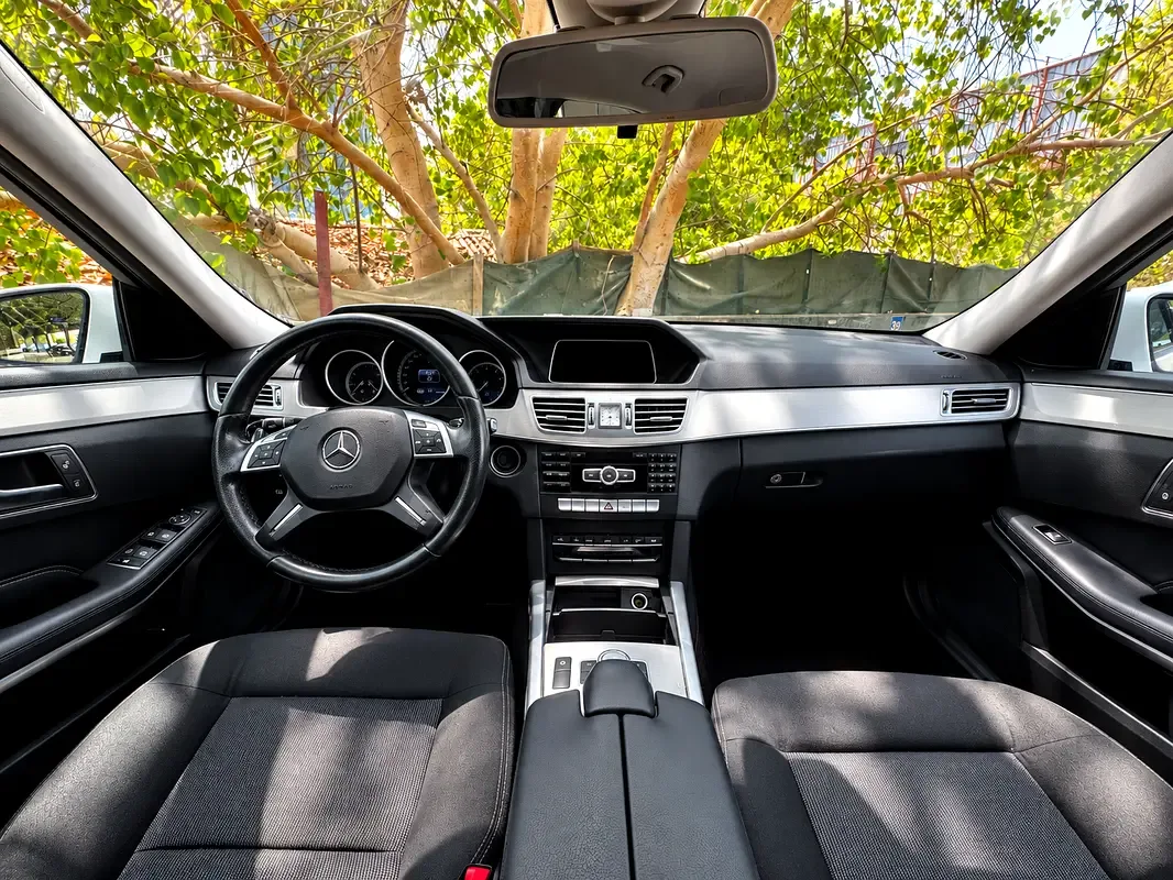 Mercedes-Benz E-Class E 200 7G-Tronic Plus (184 حصان) - 8