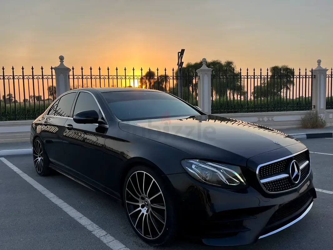 Mercedes-Benz E-Class E 200 9G-TRONIC (184 حصان)