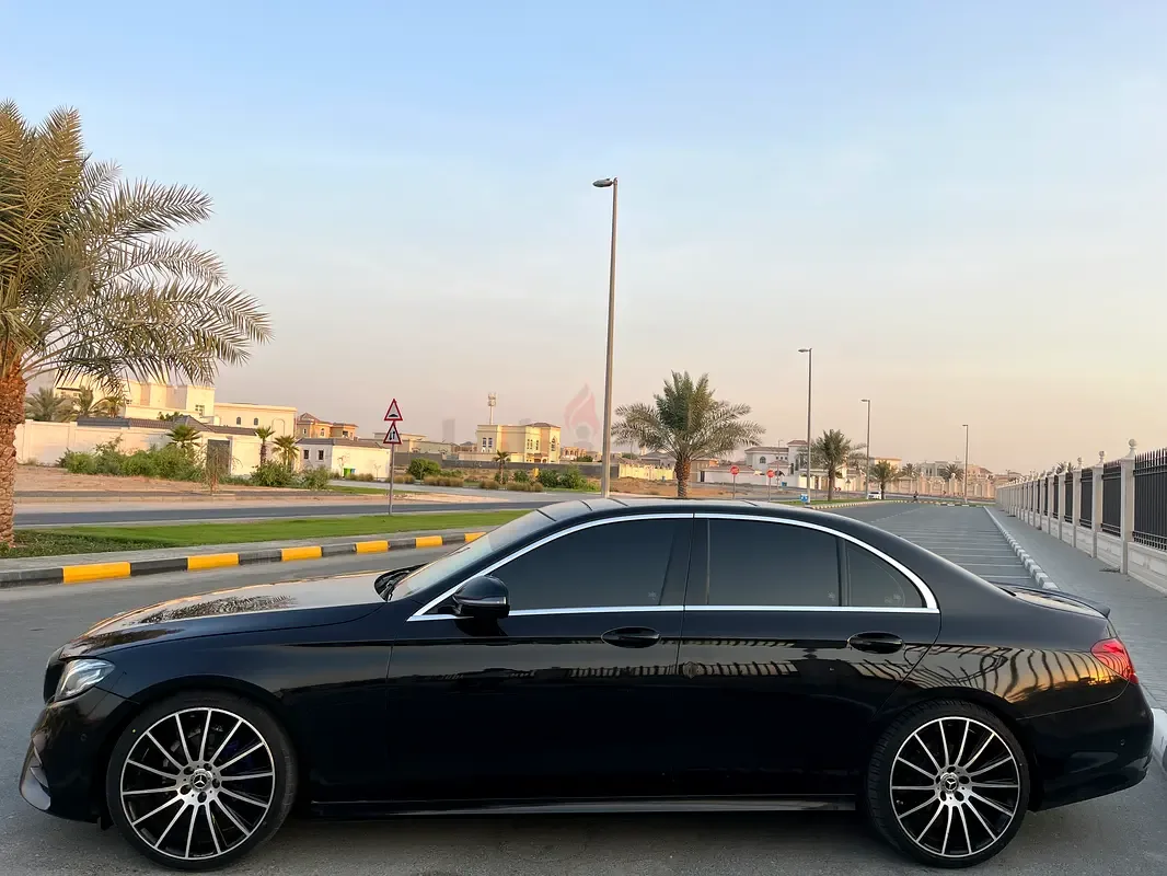 Mercedes-Benz E-Class E 200 9G-TRONIC (184 حصان) - 5