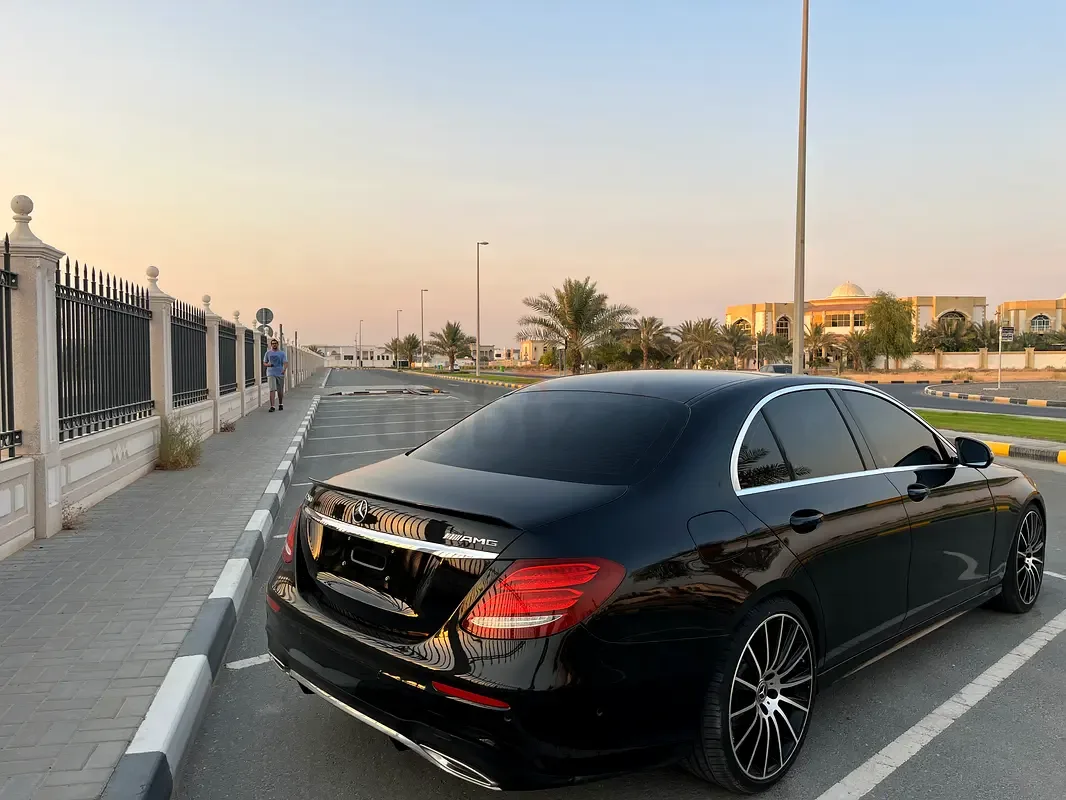Mercedes-Benz E-Class E 200 9G-TRONIC (184 حصان) - 6