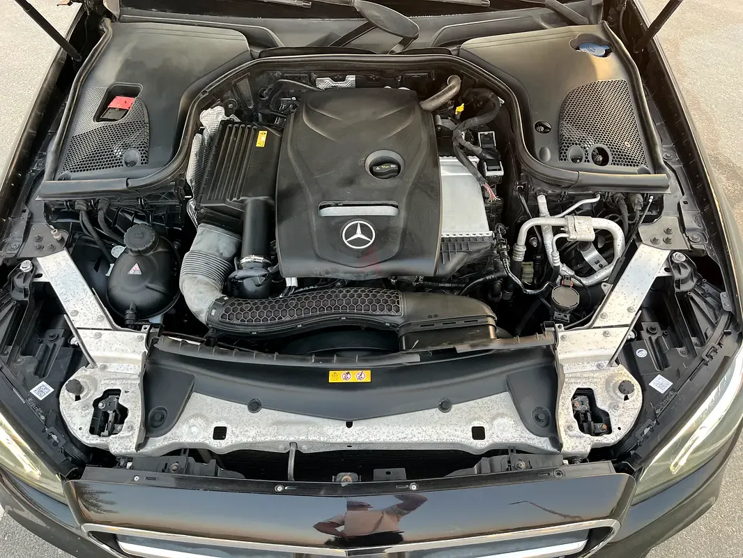 Mercedes-Benz E-Class E 200 9G-TRONIC (184 حصان) - 9