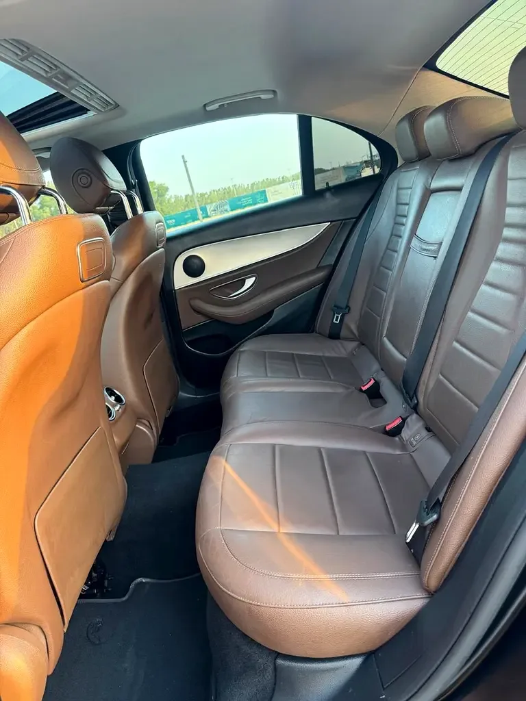 Mercedes-Benz E-Class E 200 9G-TRONIC (184 hp) - 11
