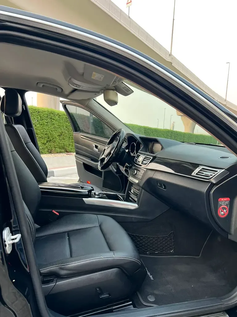 Mercedes-Benz E-Class E 200 9G-TRONIC (184 حصان) - 12